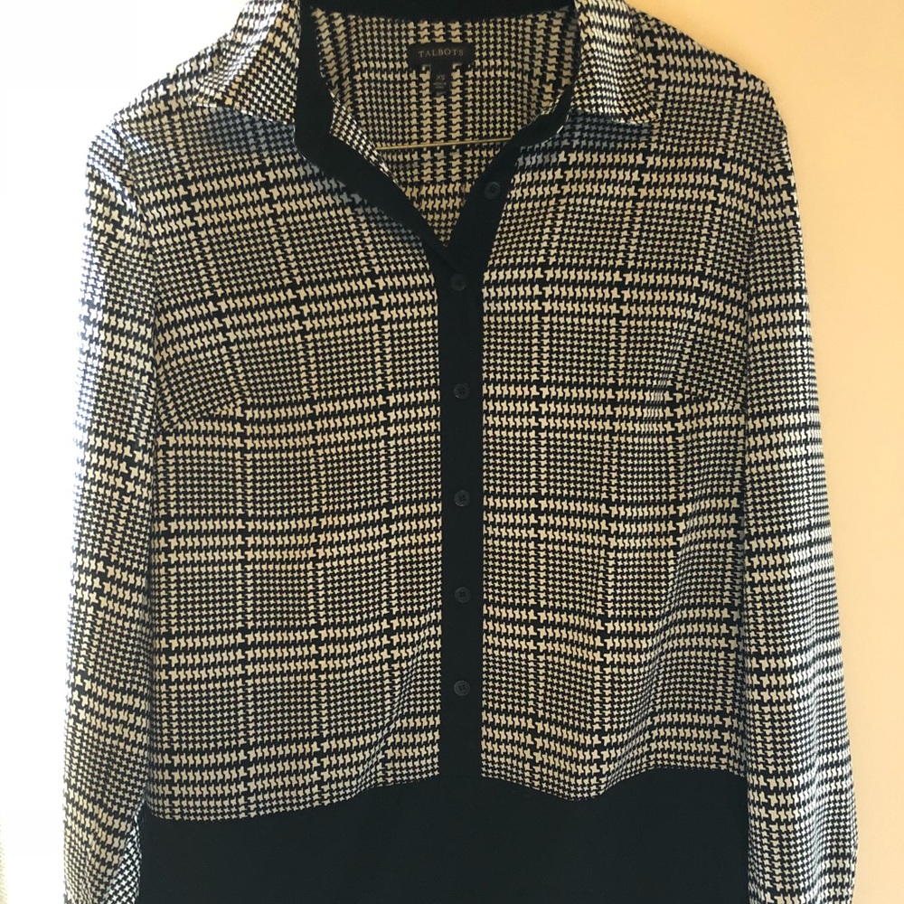 Talbots houndstooth popover buttondown blouse